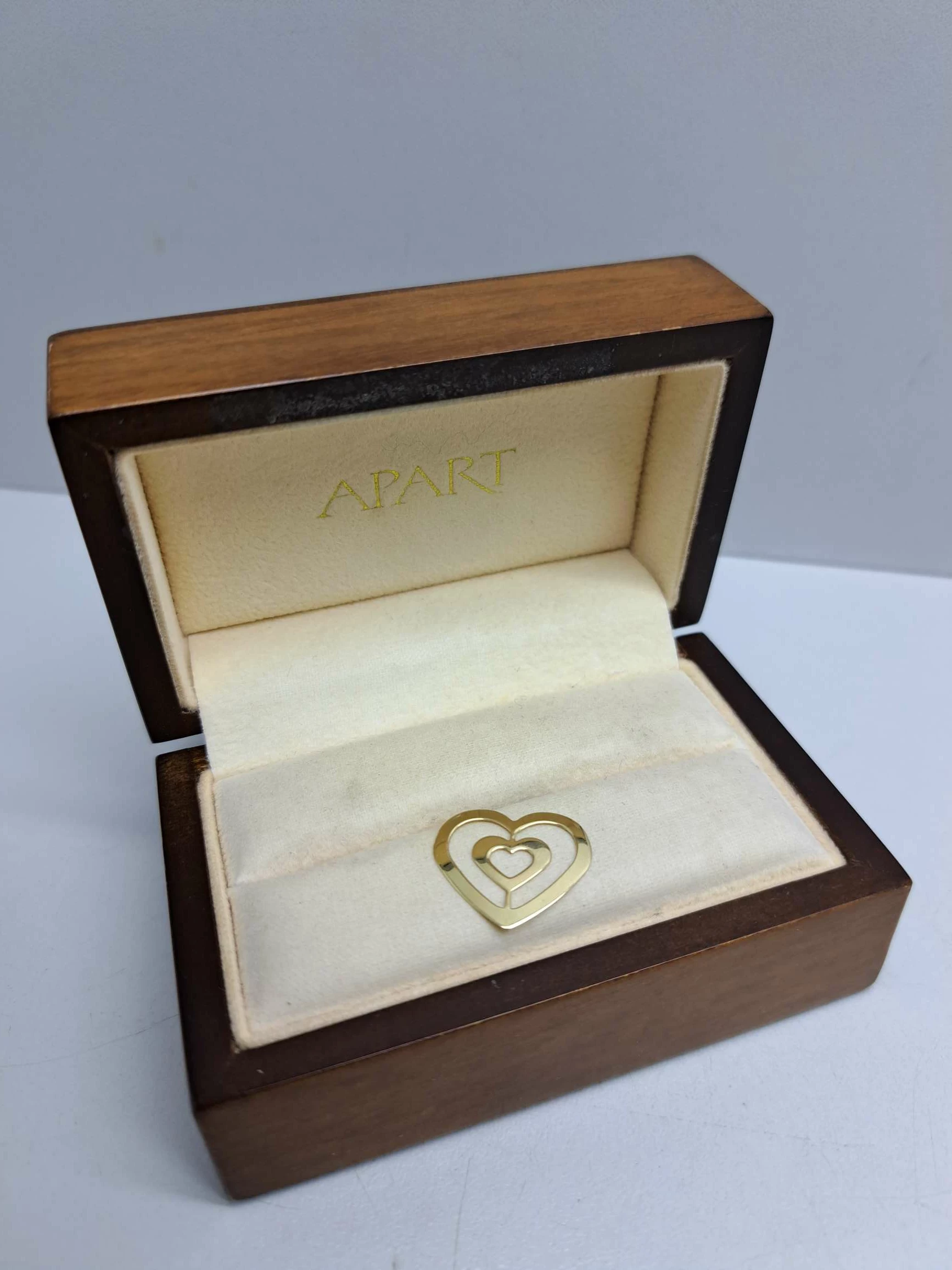 delikatna-zlota-zawieszka-serce-pr585-g045-3-maja-9-lipno