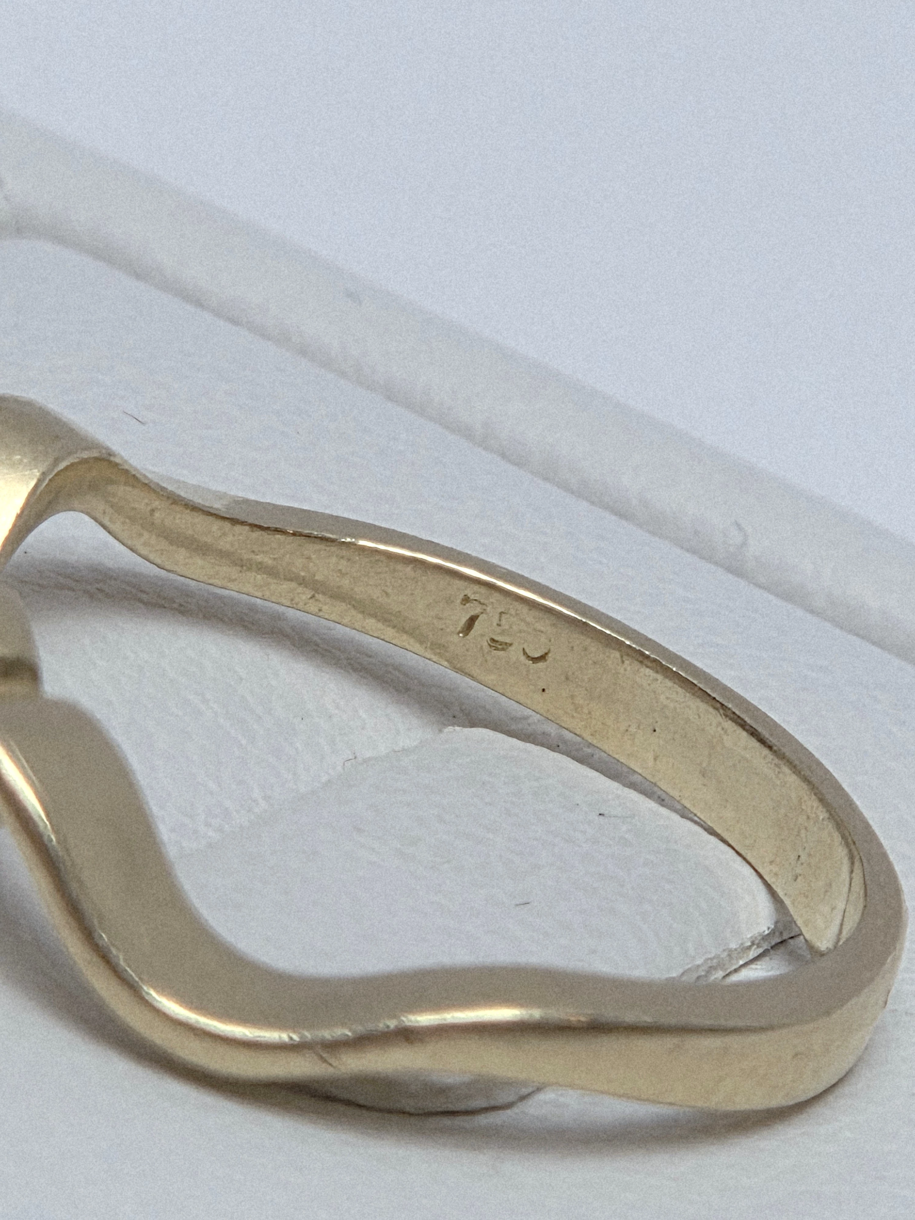 piekny-falowany-zloty-pierscionek-z-cyrkonia-750p-11r-266g-waga-266