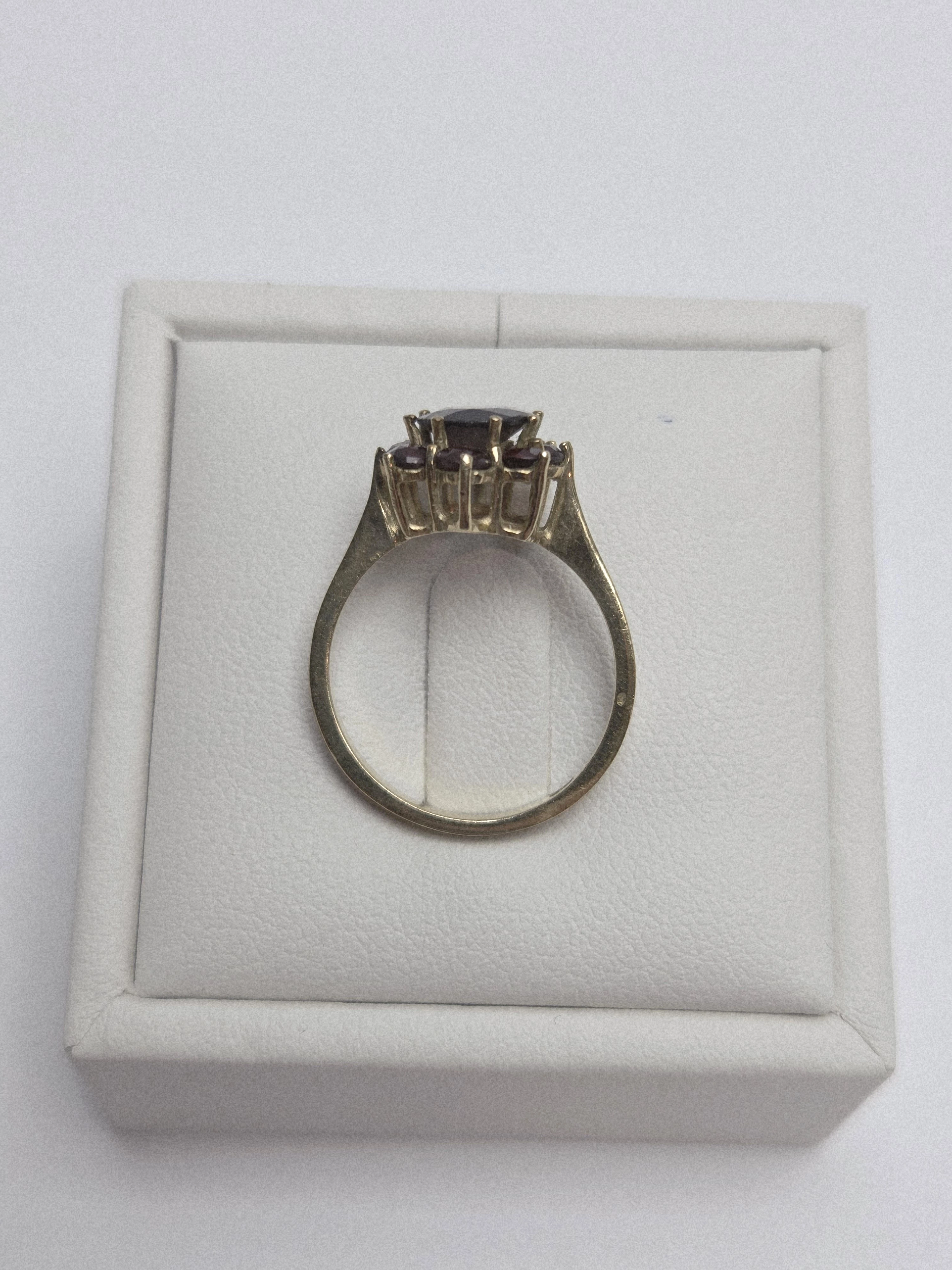 piekny-zloty-pierscionek-z-granatami-333p-15r-281g-kolor-249512-1647429