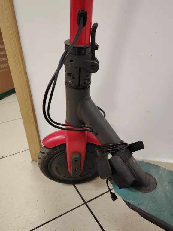 hulajnoga-elektryczna-motus-scooty-85-350-w-model-scooty-85