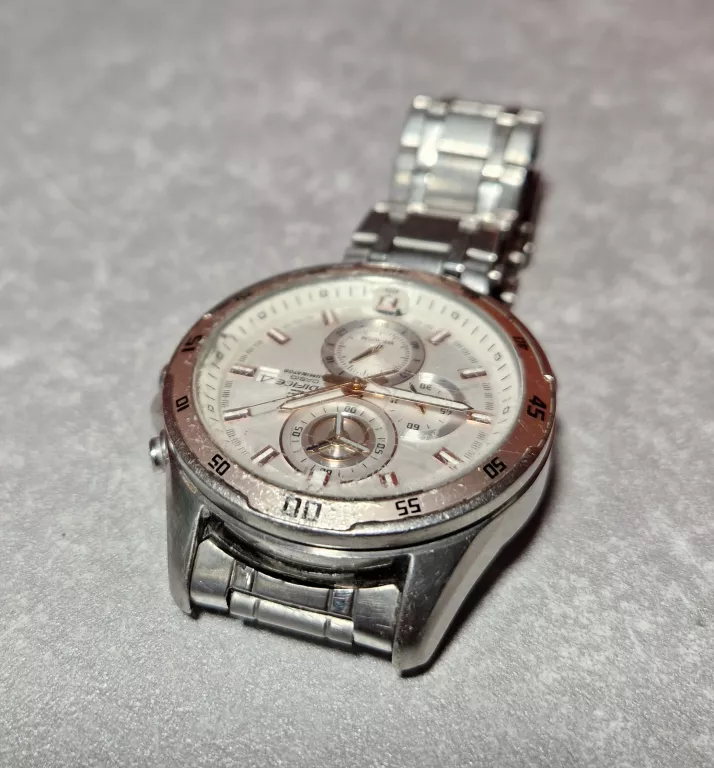 zegarek-casio-edifice-illuminator-5372-efr-547-material-paska-129219-6