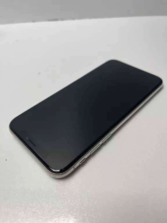 telefon-iphone-x-64gb-75-bat-system-operacyjny-4388-7