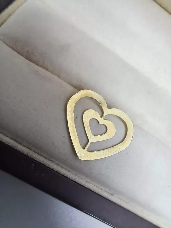 delikatna-zlota-zawieszka-serce-pr585-g045-stan-11323-2