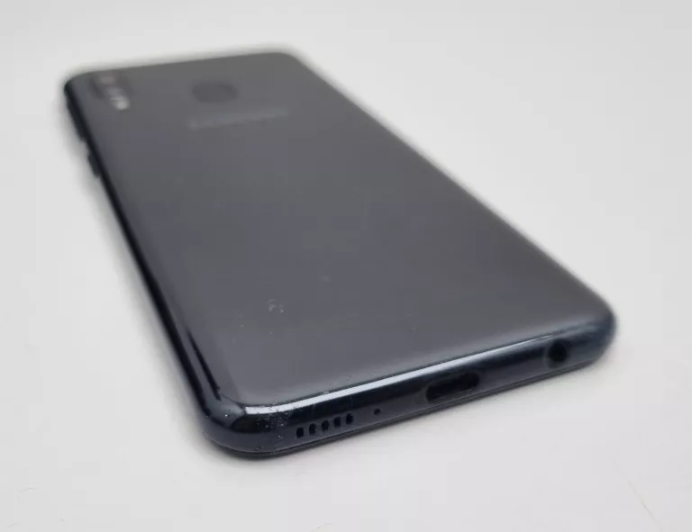 telefon-samsung-a20e-stan-11323-2