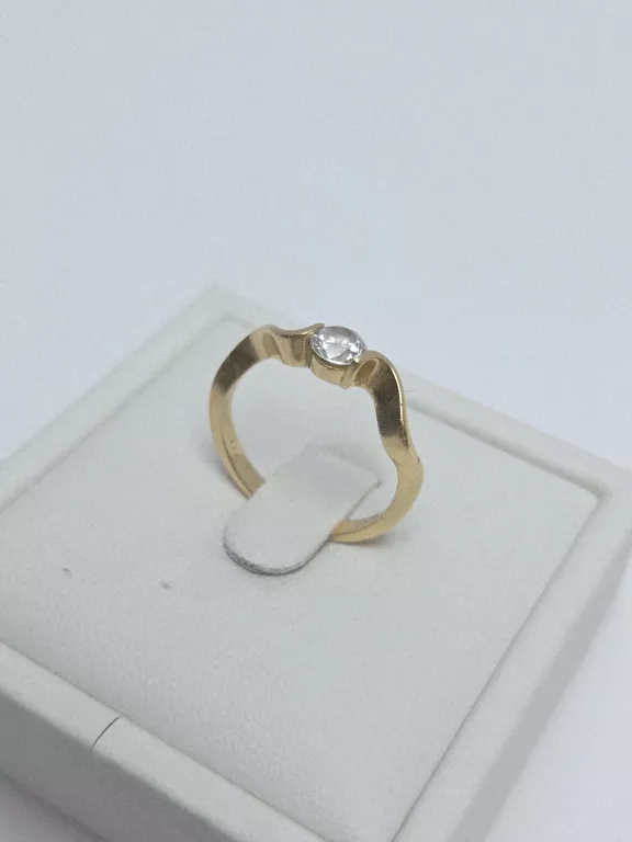 piekny-falowany-zloty-pierscionek-z-cyrkonia-750p-11r-266g-kamien-17088-128