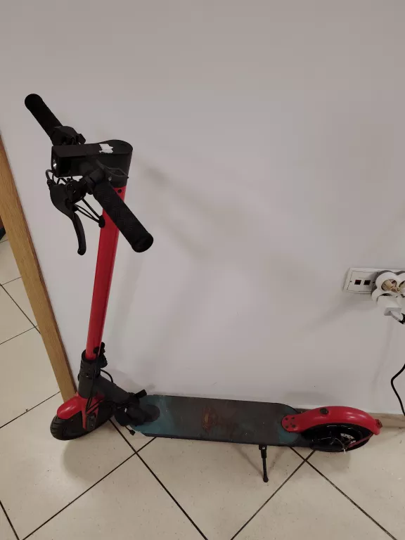 hulajnoga-elektryczna-motus-scooty-85-350-w-aleja-wolnosci-15b-czestochowa-sj