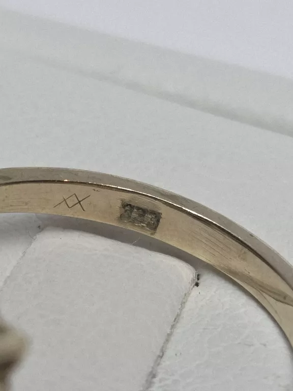 piekny-zloty-pierscionek-z-granatami-333p-15r-281g-proba-zlota-206646-228254