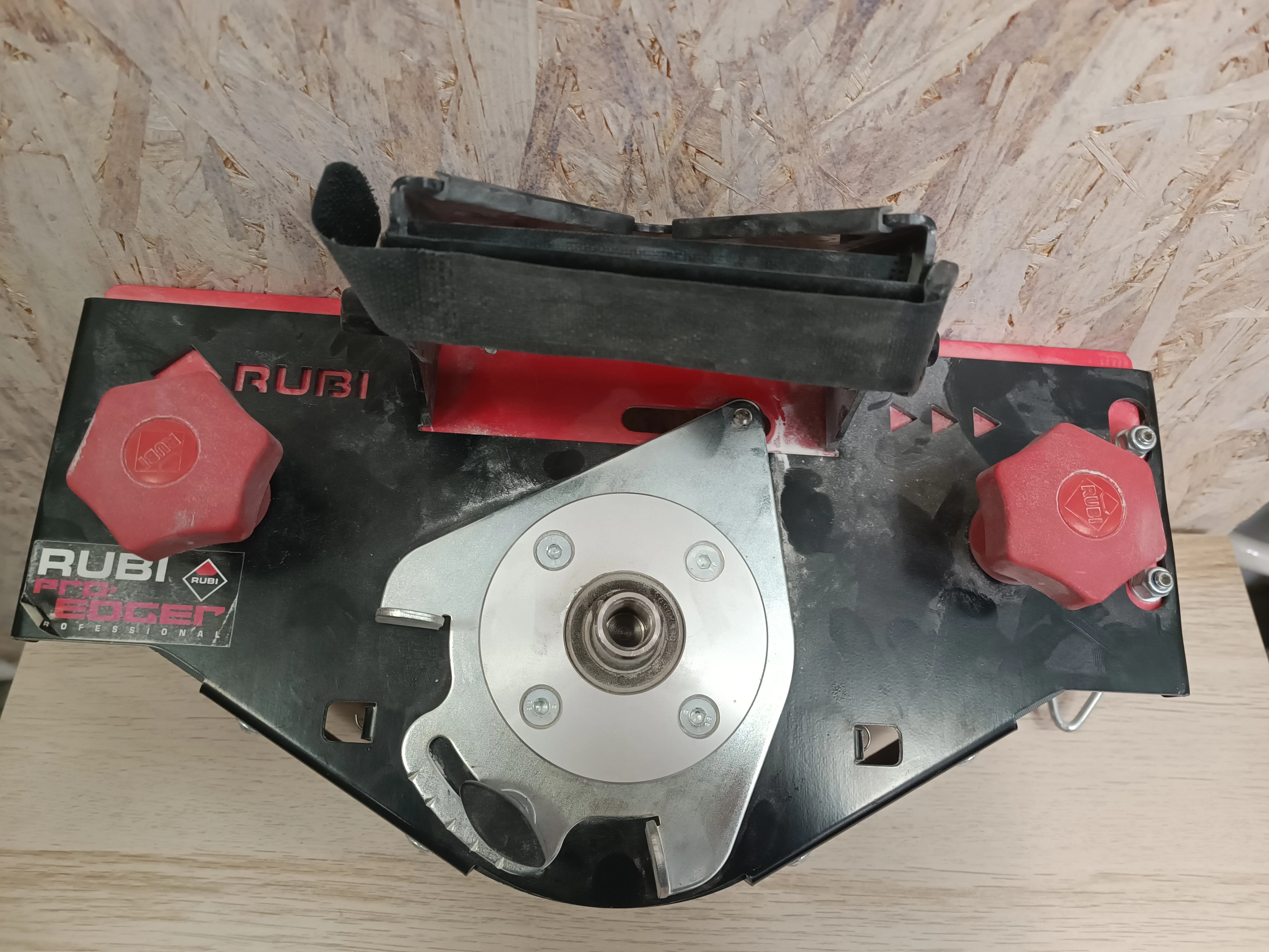 przystawka-do-ukosowania-plytek-rubi-pro-edger-zachodnia-25ab-lodz-nowa