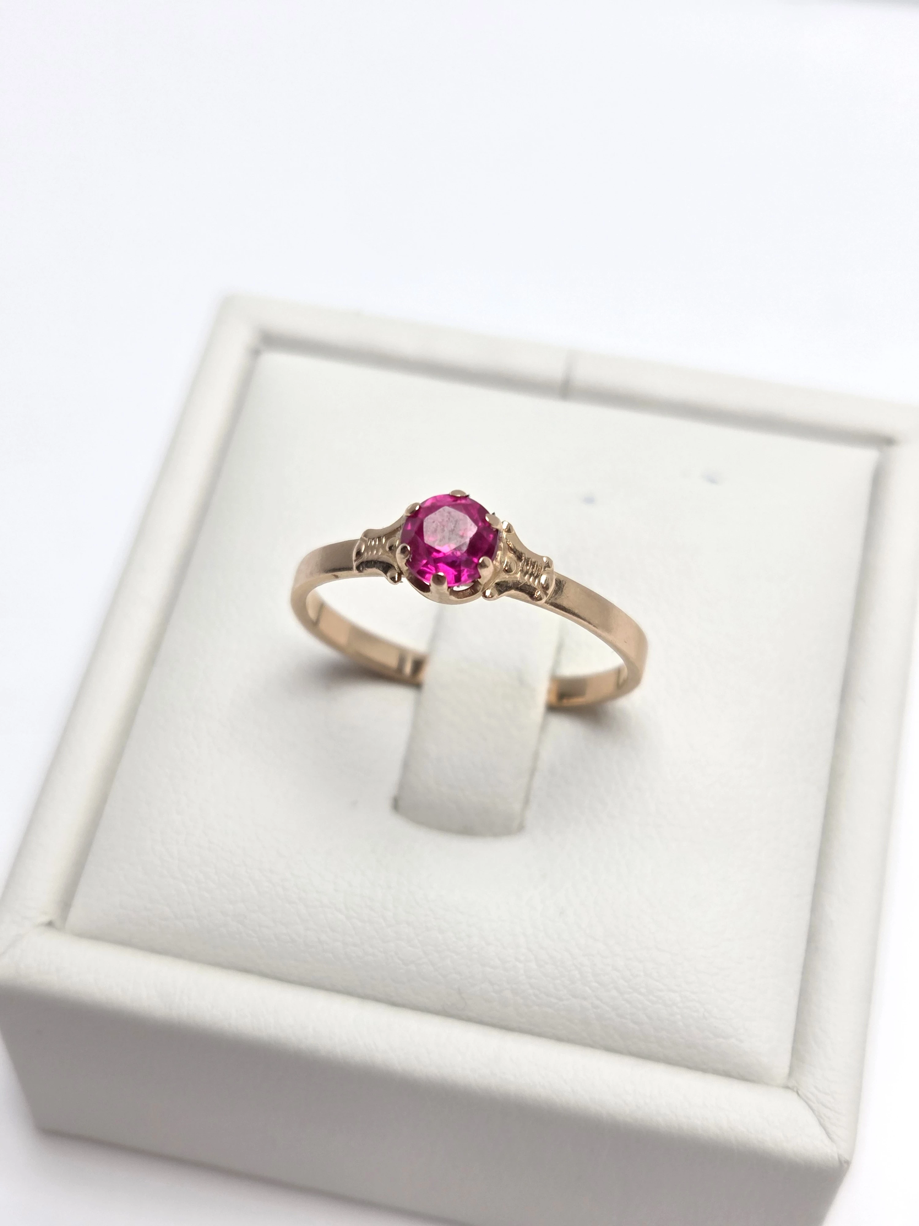 zloty-pierscionek-z-rozowym-oczkiem-zloto-rosyjskie-585p-19r186g-rozmiarsrednica-wew-mm-372-19