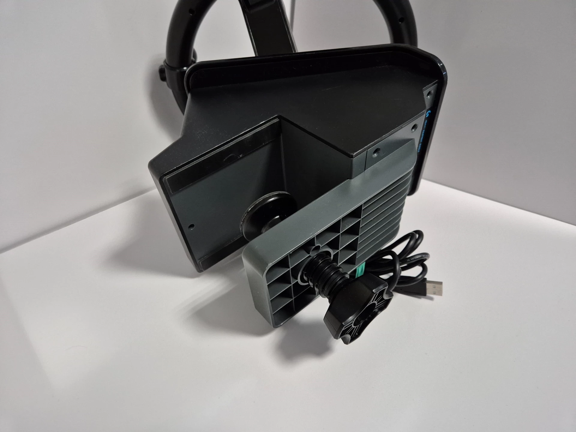 sama-kierownica-z-zestawu-logitech-g-saitek-farm-farming-simulator-model-945-000062