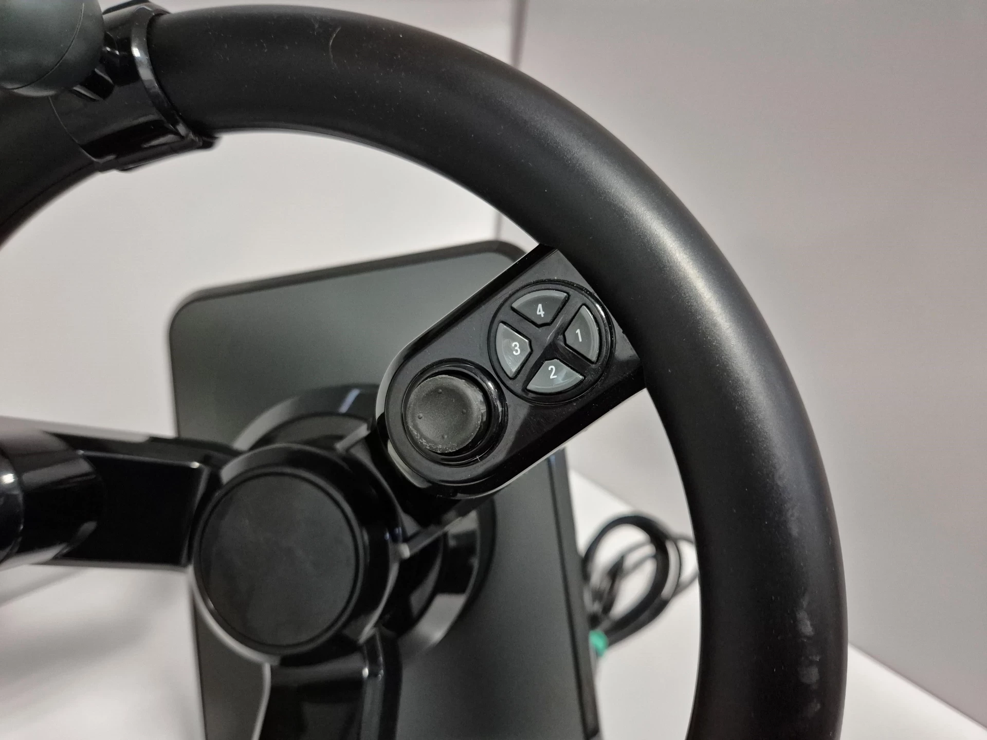 sama-kierownica-z-zestawu-logitech-g-saitek-farm-farming-simulator-marka-248811-1142682