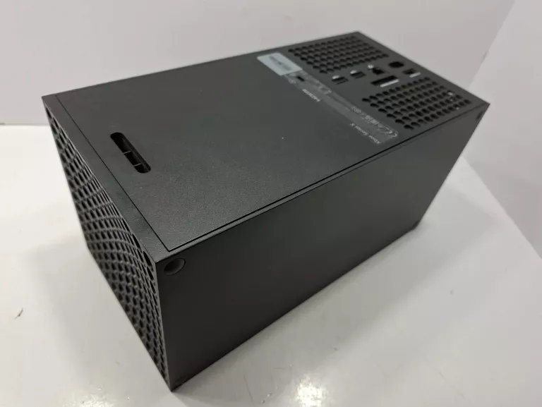 konsola-xbox-series-x-producent-248914-1988163