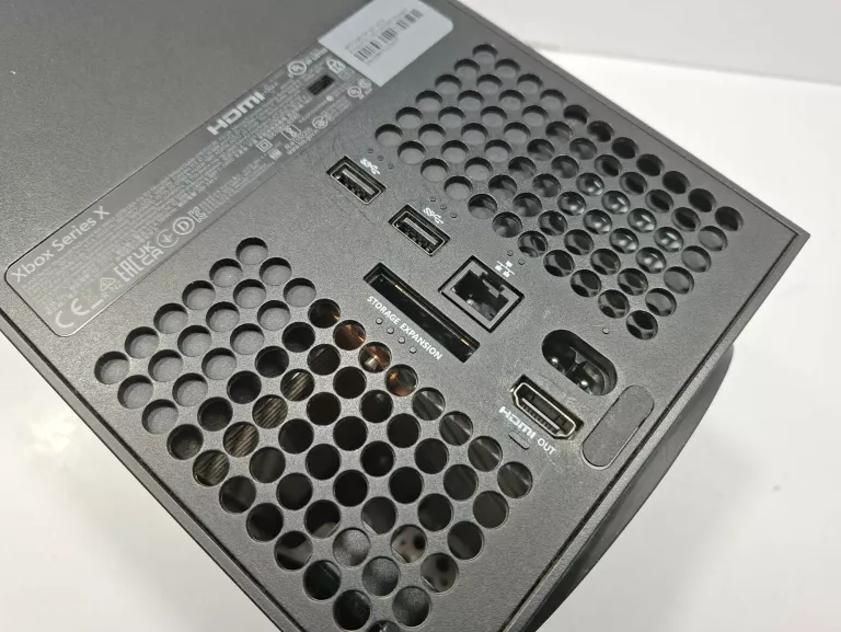 konsola-xbox-series-x-stan-11323-2