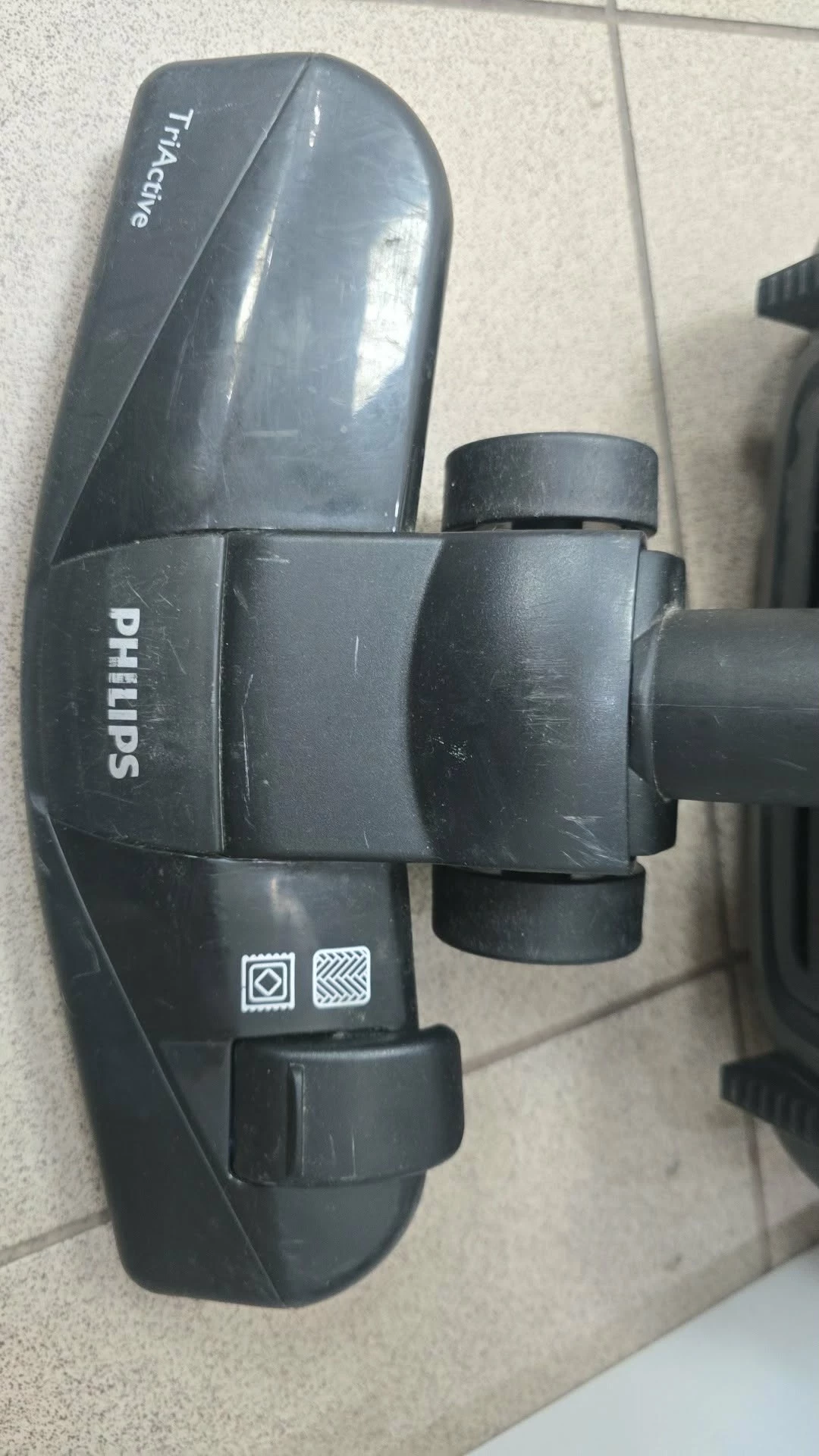 odkurzacz-bezworkowy-900w-philips-powerpro-compact-seria-3000-fc933309-kolor-dominujacy-129357-12