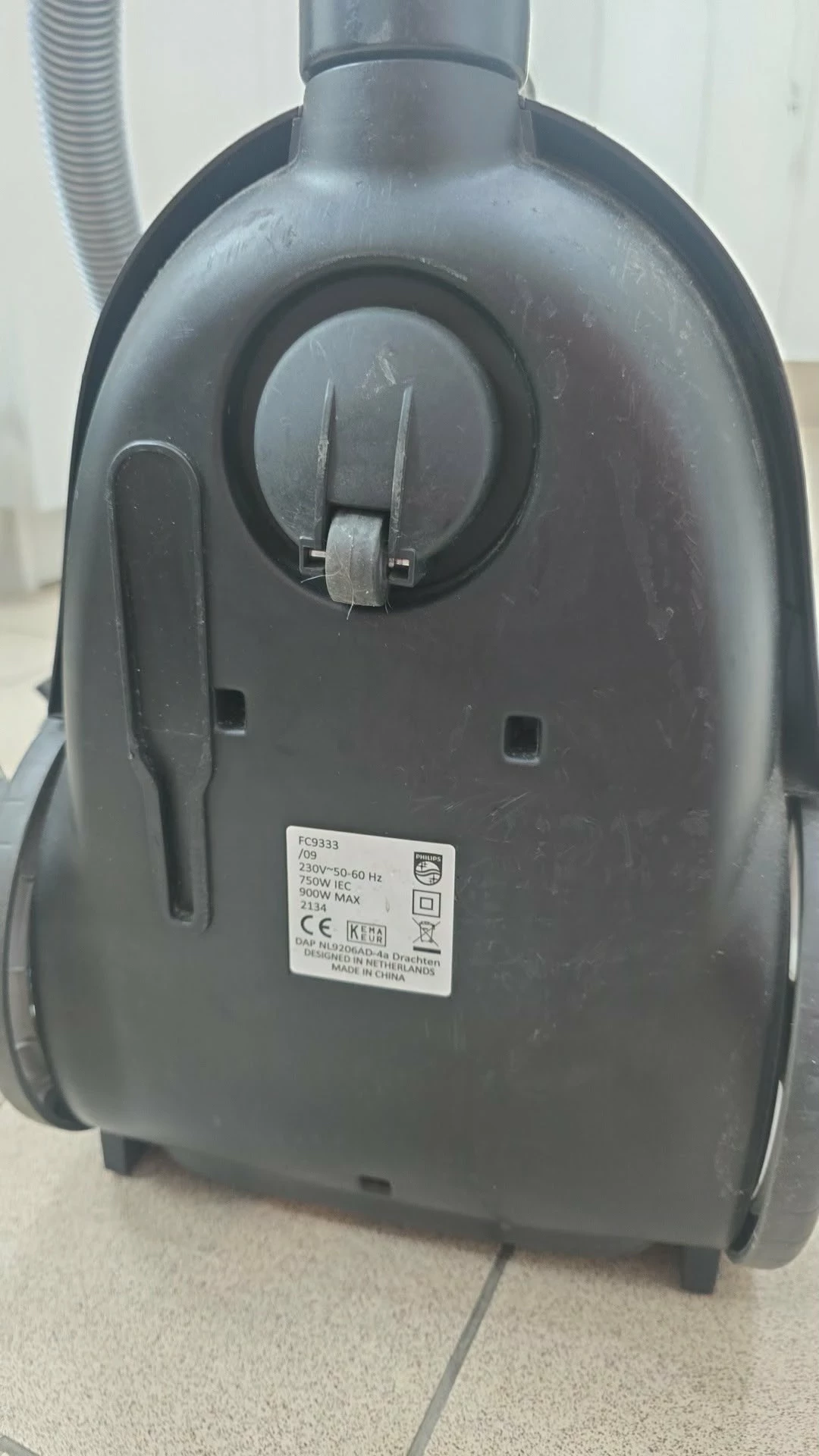 odkurzacz-bezworkowy-900w-philips-powerpro-compact-seria-3000-fc933309-ean-gtin-8710103796312