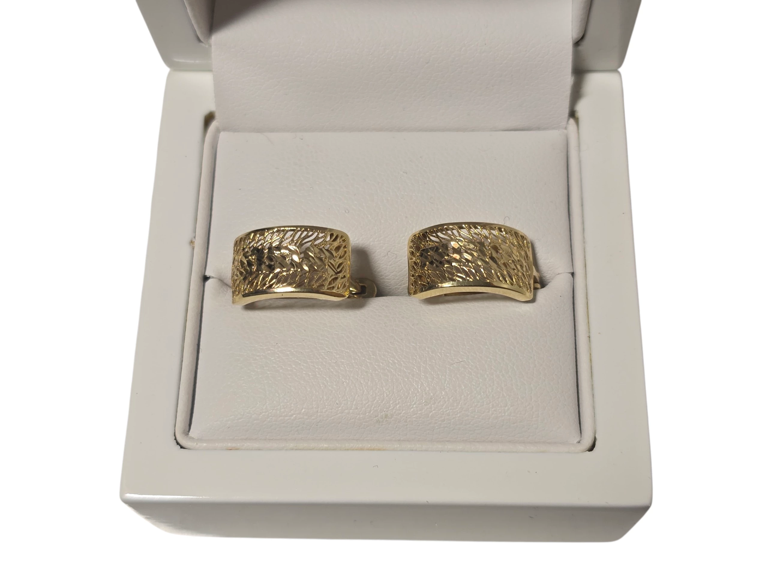 niesamowite-zlote-kolczyki-z-wzorem-225g-375-szczecinska-29b-slupsk