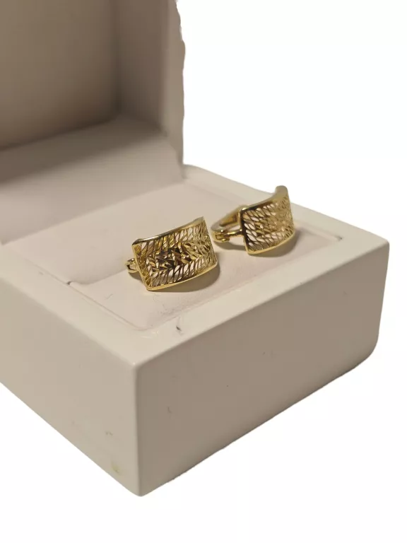 niesamowite-zlote-kolczyki-z-wzorem-225g-375-rodzaj-2205-2