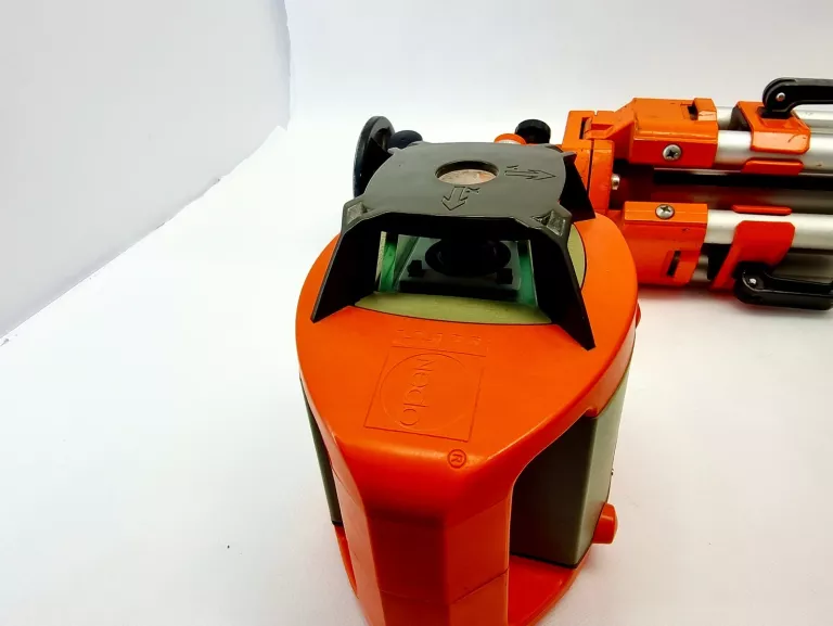 laser-obrotowy-nedo-eco-600-hv-statyw-komplet-rodzaj-niwelatora-18732-16