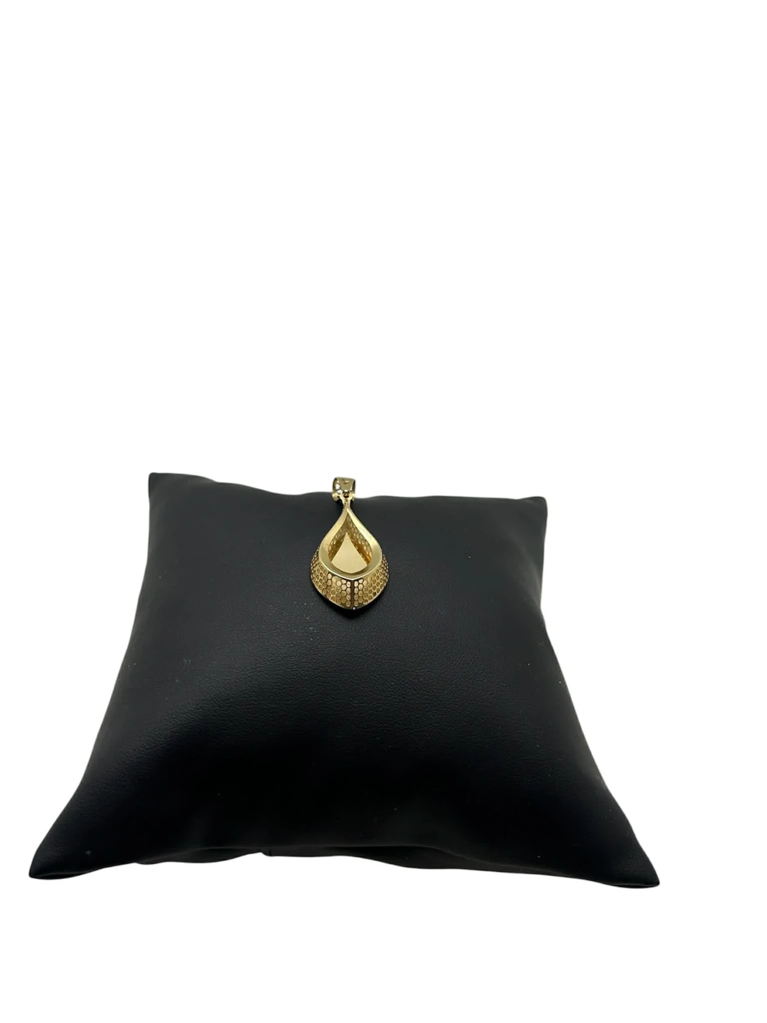 sliczna-zlota-zawieszka-p585-209g-material-15835-2