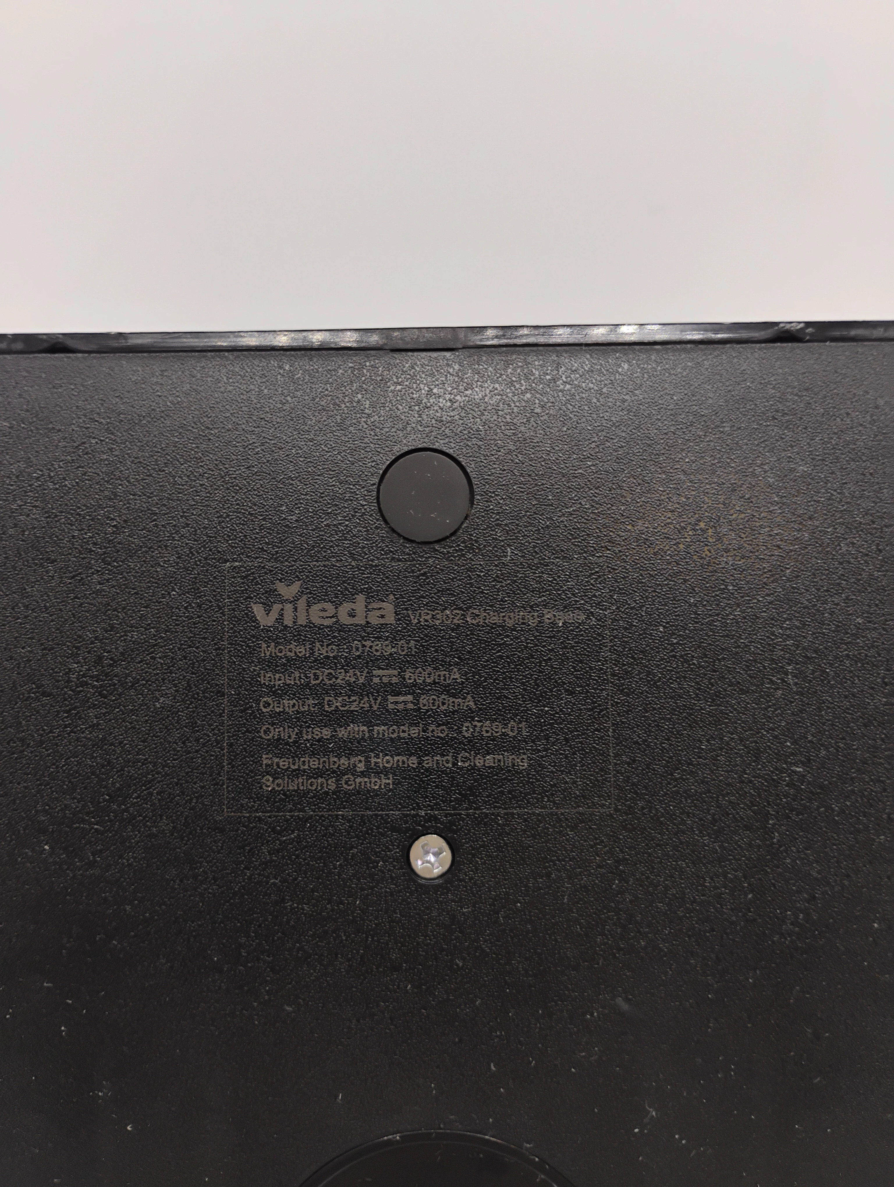 robot-sprzatajacy-vileda-vr302-czas-ladowania-240