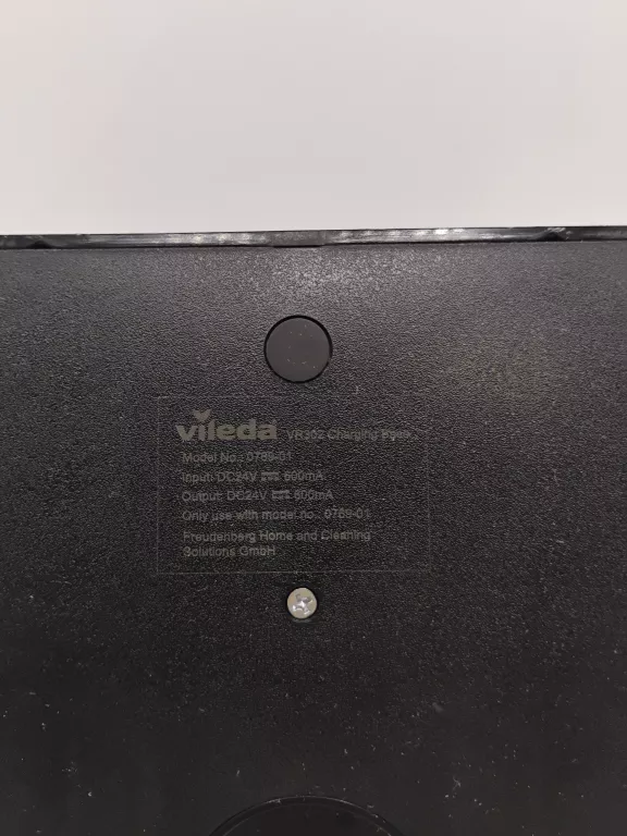 robot-sprzatajacy-vileda-vr302-czas-ladowania-240