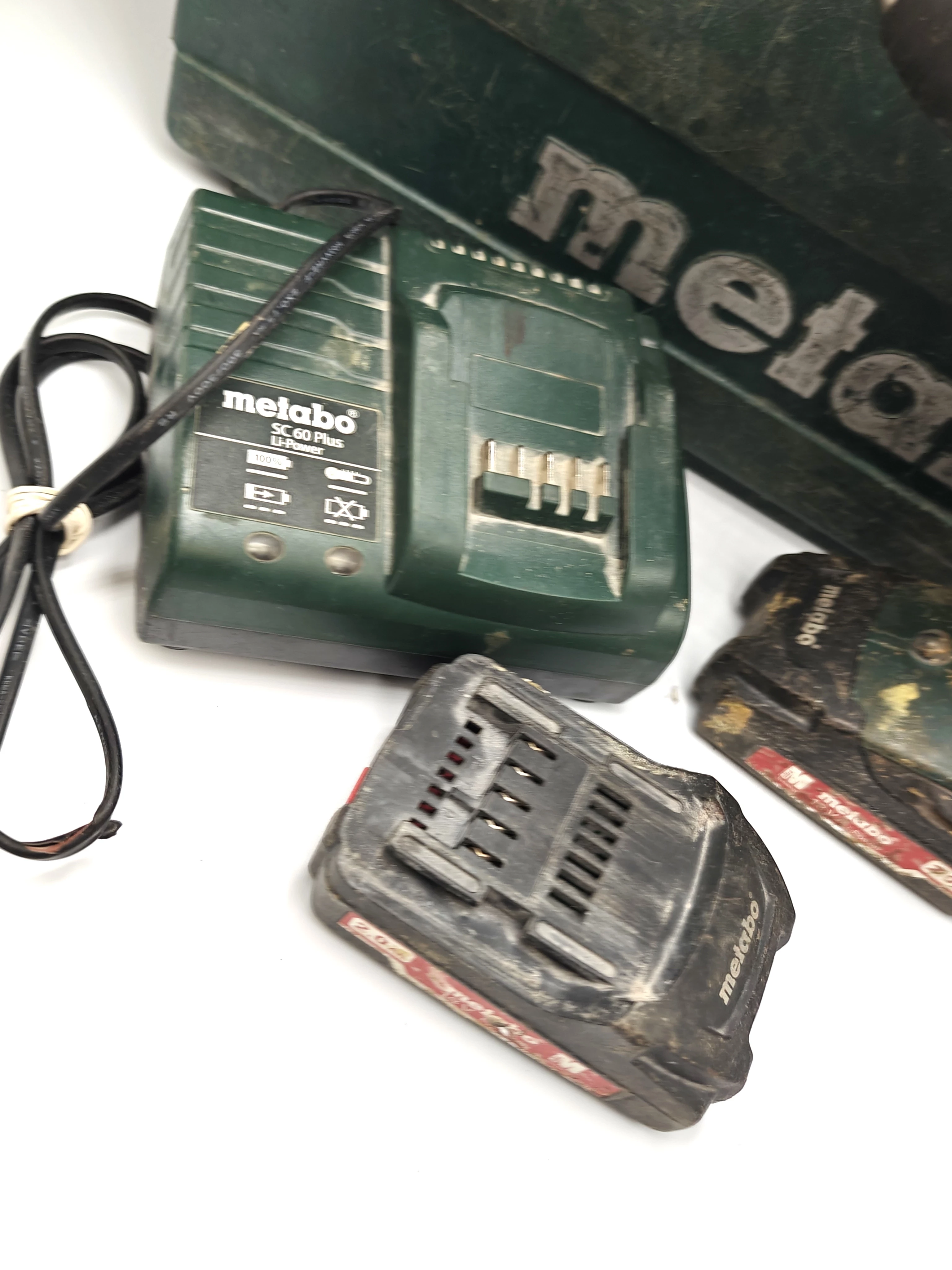 wkretarka-metabo-sb-18-l-2x-aku-ladowarka-ean-gtin-4007430331472