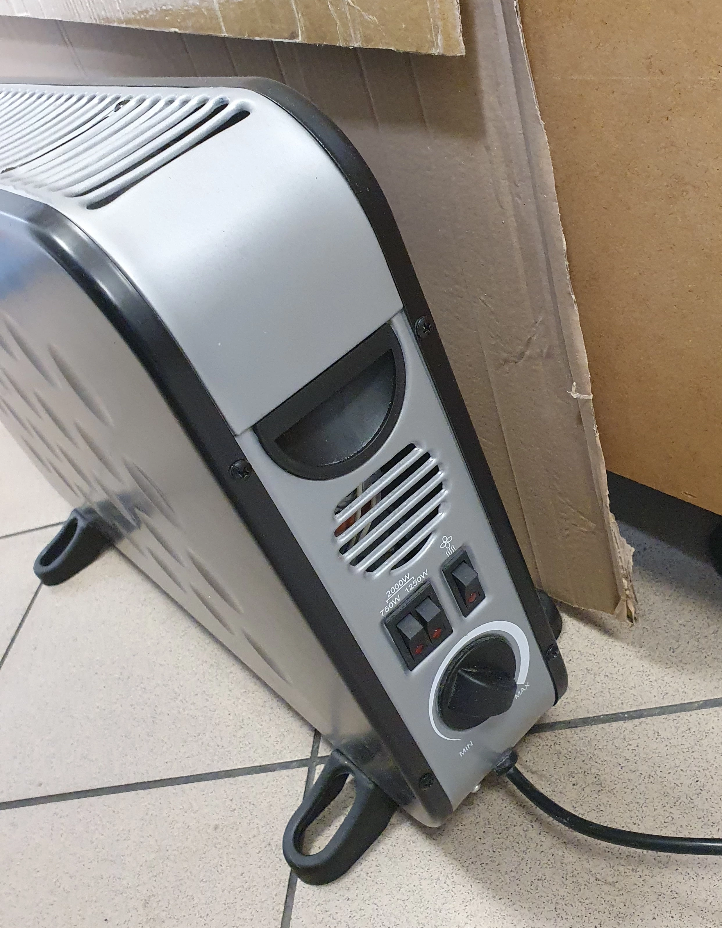 grzejnik-konwektorowy-milla-home-mch201k-750-2000-w-moc-maksymalna-2000