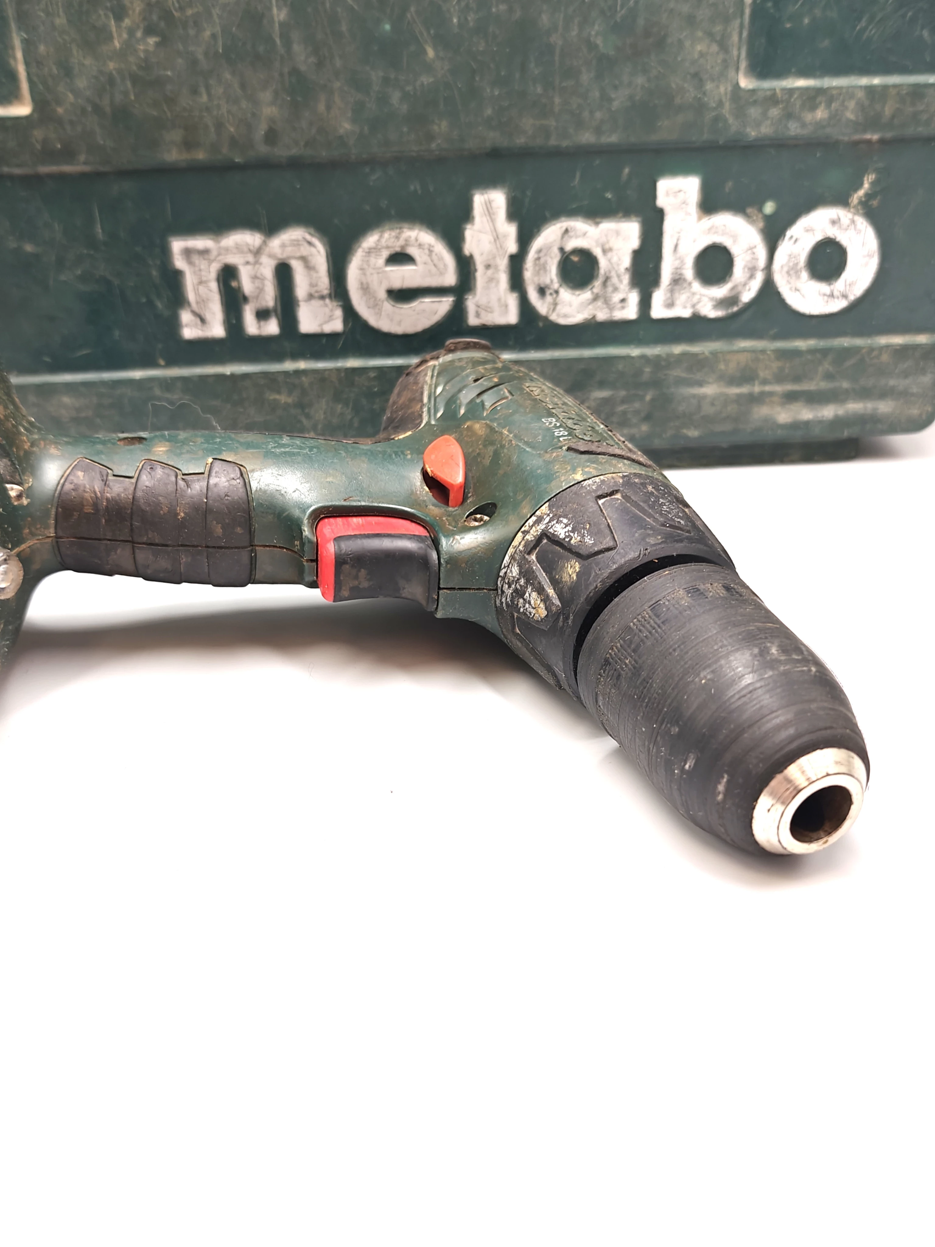 wkretarka-metabo-sb-18-l-2x-aku-ladowarka-rodzaj-silnika-204657-221321