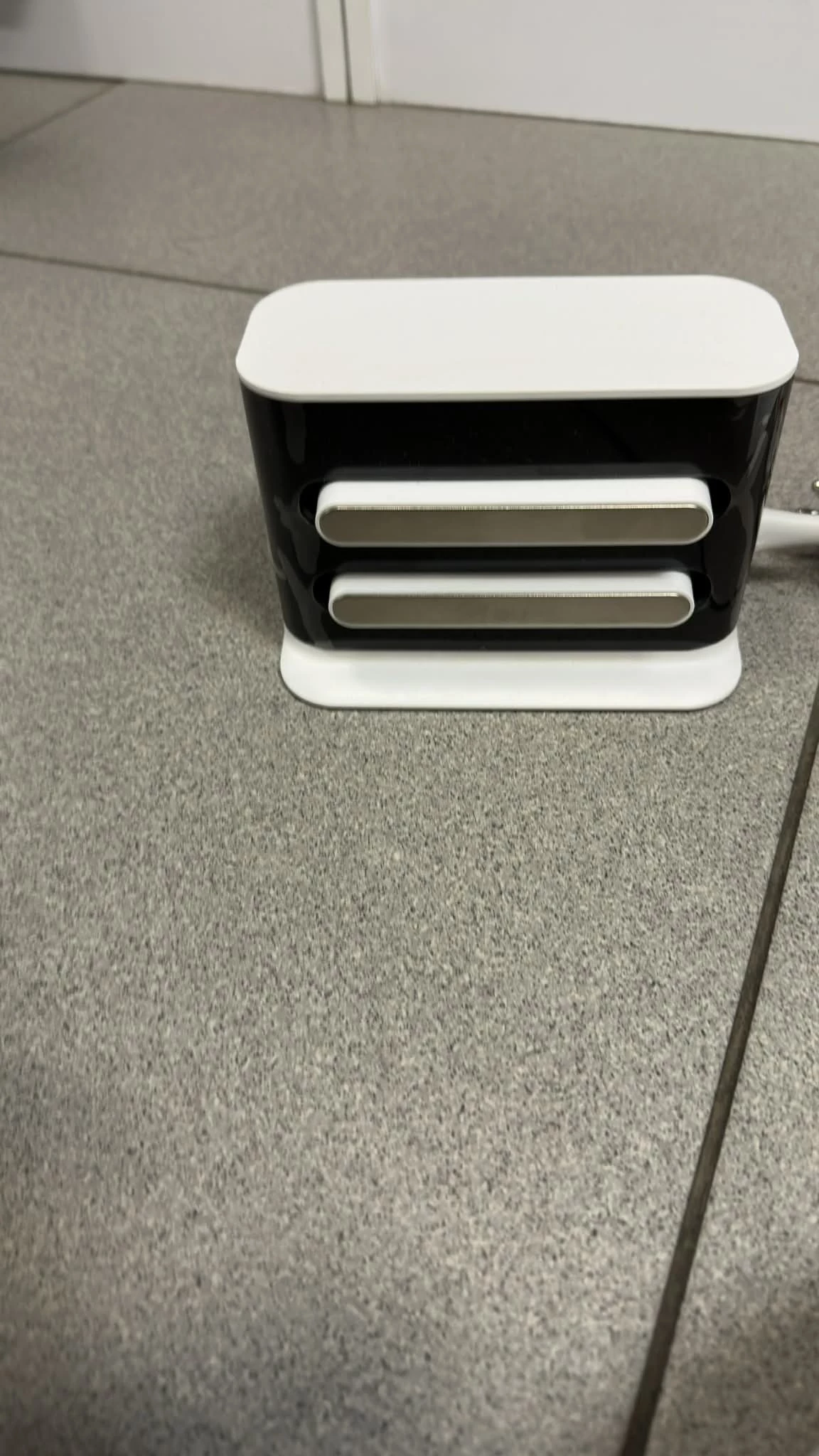 robot-sprzatajacy-xiaomi-vacuum-mop-2-pro-czas-ladowania-240