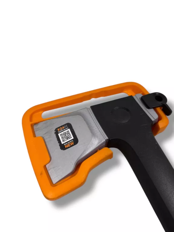 siekiera-rozlupujaca-x-series-x24-ostrze-m-1069106-fiskars-waga-narzedzia-170