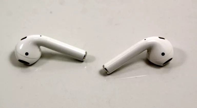 sluchawki-air-pods-gen-2-stan-11323-2