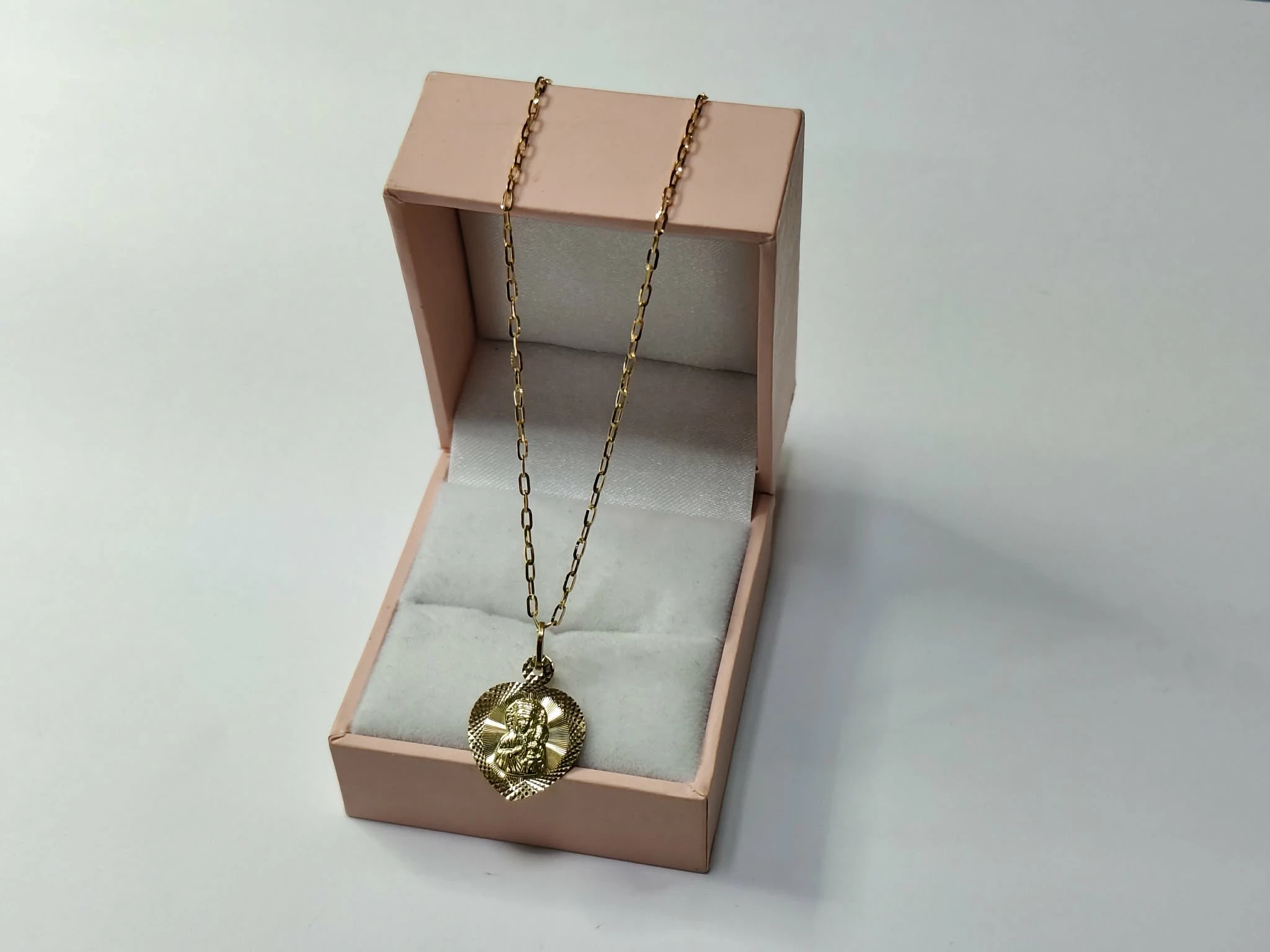 przepiekny-zloty-lancuszek-z-bozia-zloto-14-k-idealny-na-komunie-257-g-stan-11323-2