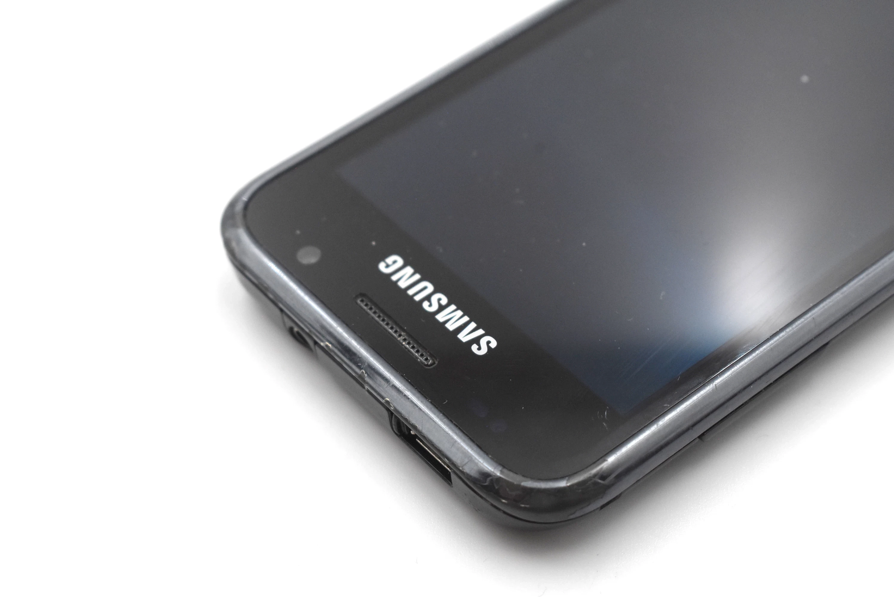 telefon-samsung-galaxy-s-gt-i9000-wbudowana-pamiec-202869-214205