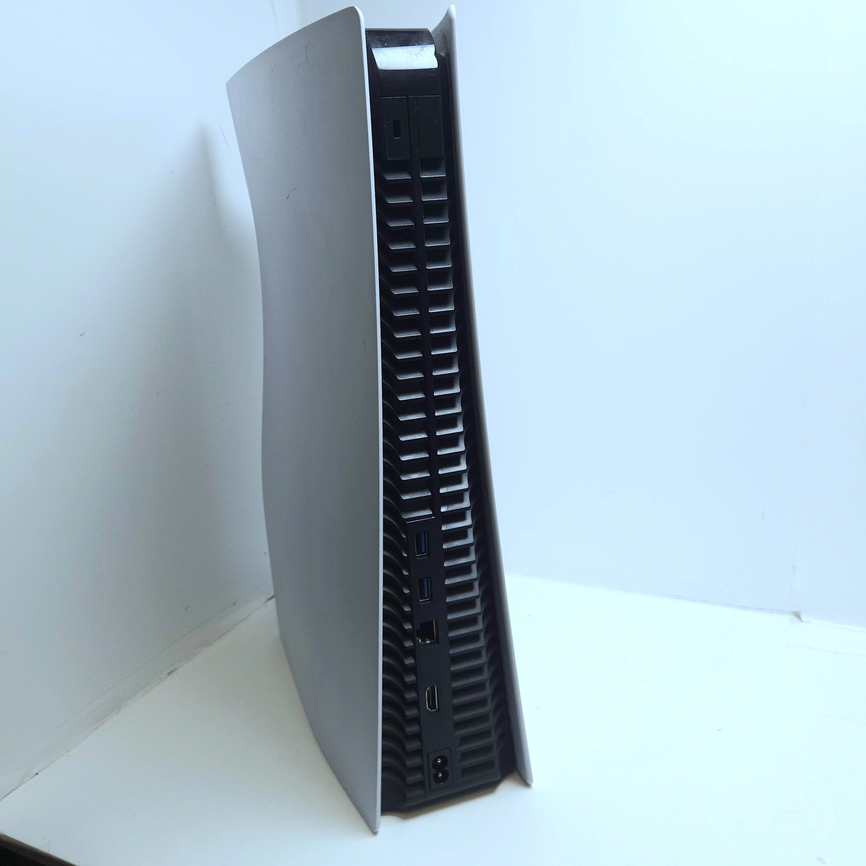 konsola-ps5-cfi-1216a-825-gb-stan-11323-2