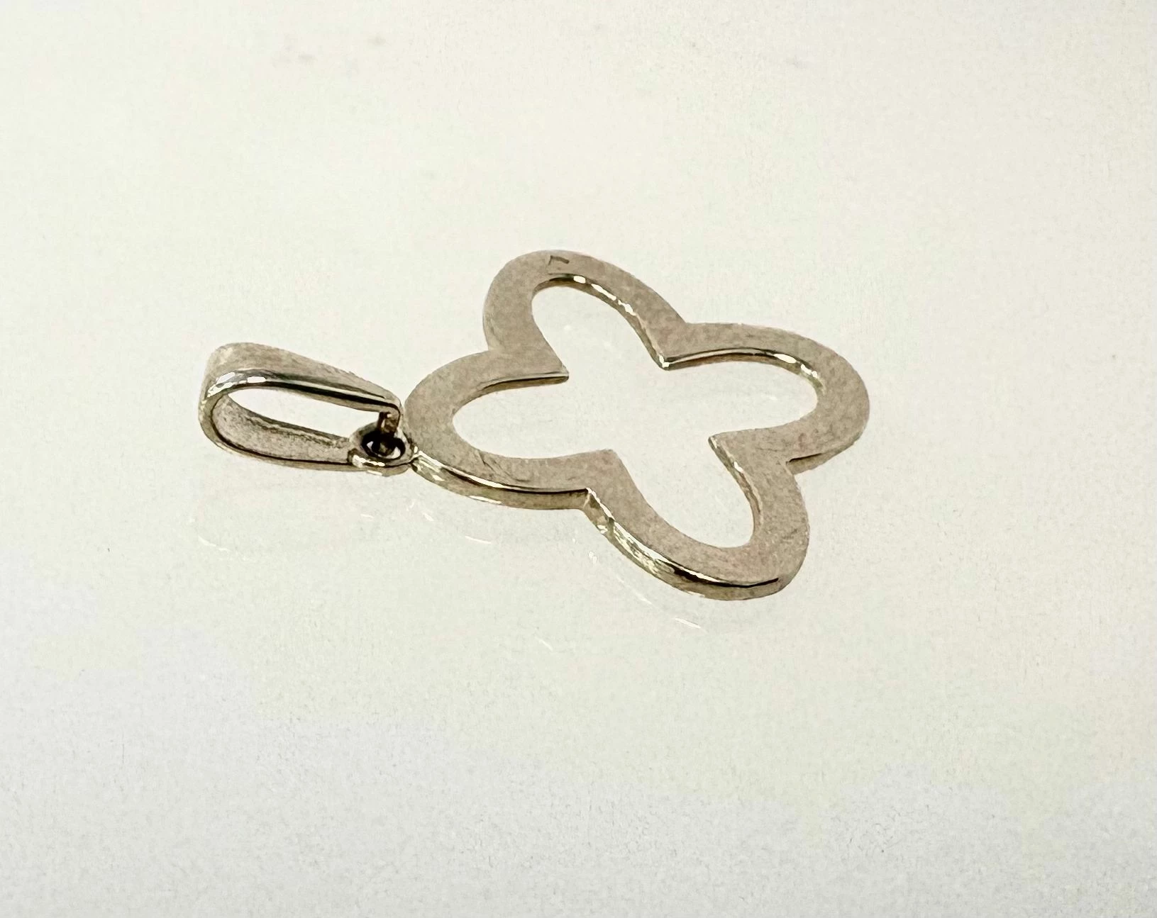 sliczna-zlota-zawieszka-koniczynka-pr585-062gr-a-ean-gtin-6932308200049