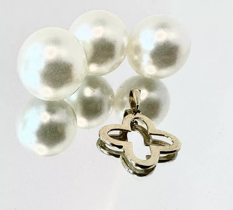 sliczna-zlota-zawieszka-koniczynka-pr585-062gr-a-rynek-7-grodkow