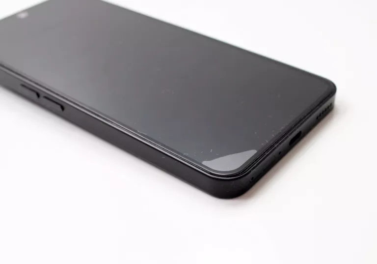 nothing-phone-3a-pro-12256gb-przekatna-ekranu-677