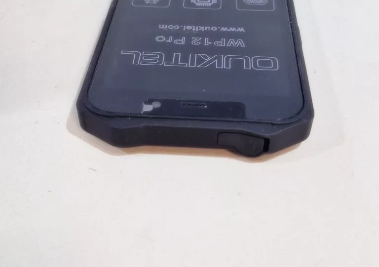 oukitel-wp12-pro-464-gb-przekatna-ekranu-550