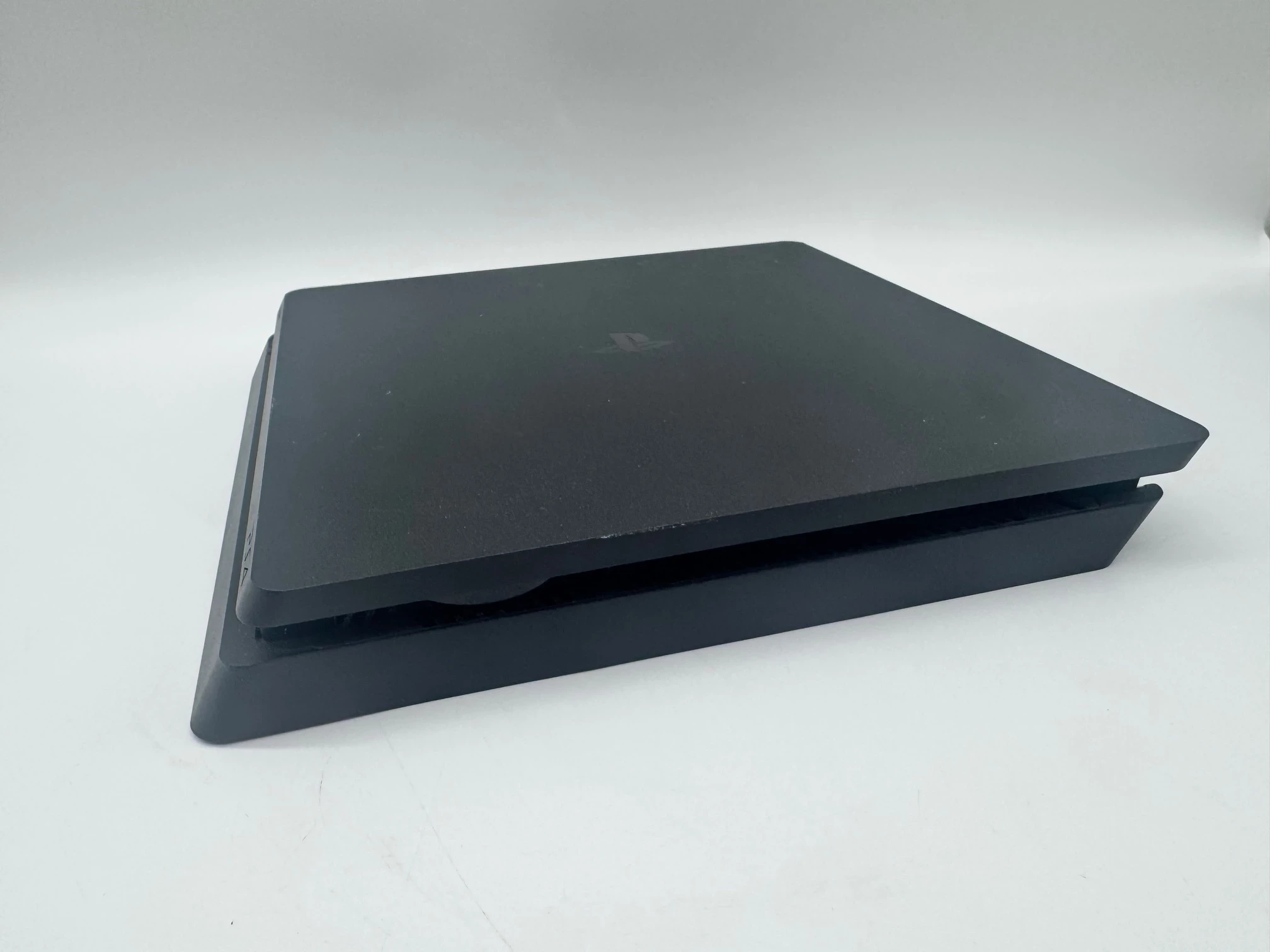 konsola-ps4-slim-500gb-2padygry-wersja-130590-2
