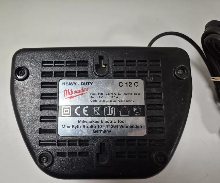 ladowarka-milwaukee-c-12-c-aku-milwaukee-m12-b-15-ah-stan-11323-2