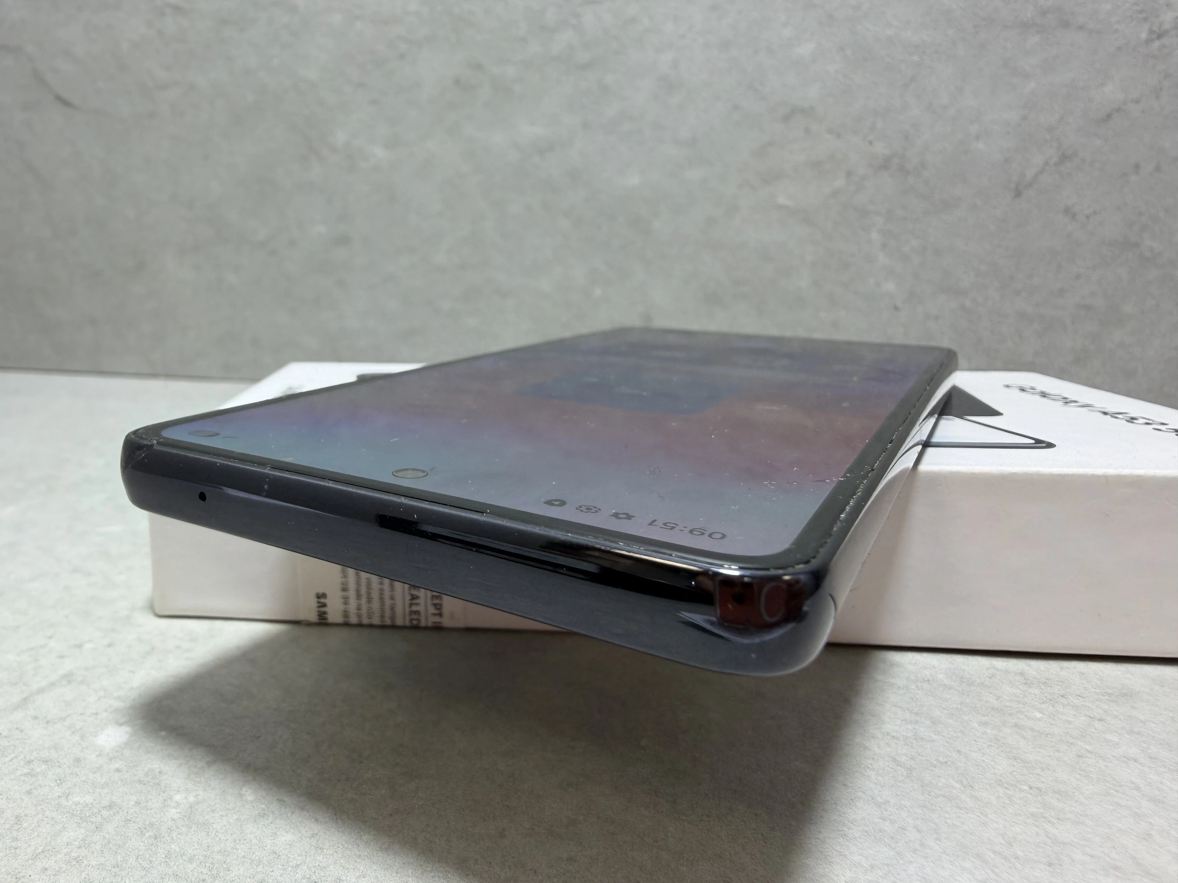 telefon-samsung-galaxy-a53-5g-6128gb-pudelko-kod-producenta-sm-a536bzkneue