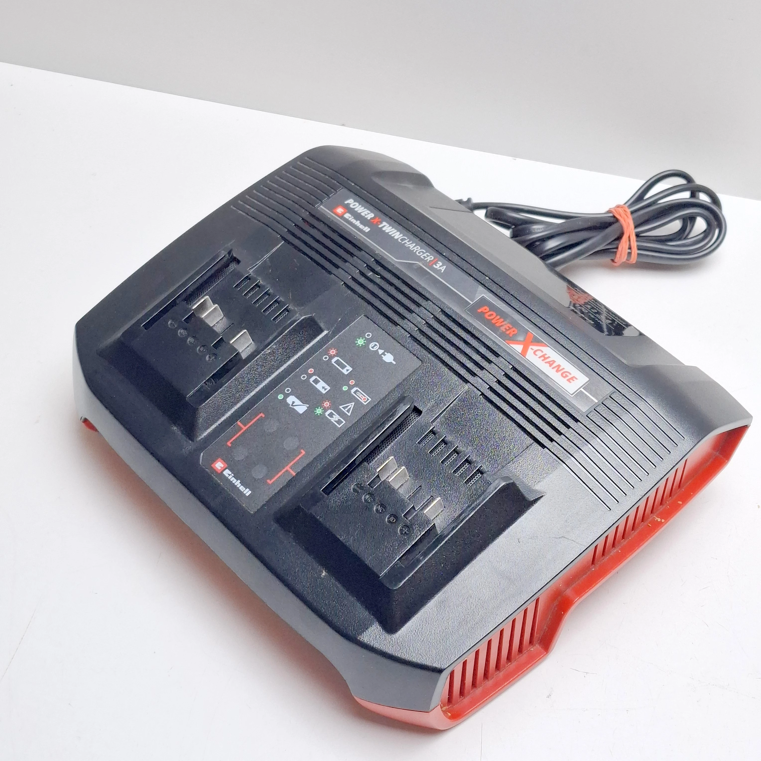 ladowarka-podwojna-einhell-power-x-twincharger-30-a-18v-ean-gtin-5906874892107