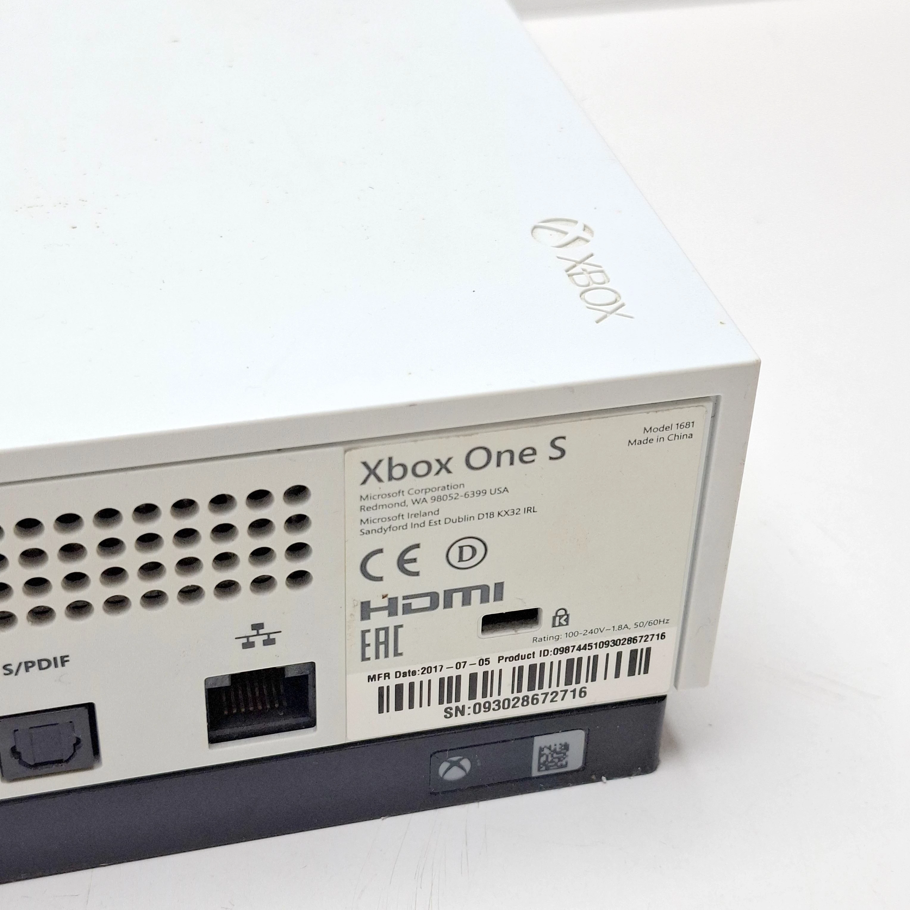 konsola-xbox-one-s-500-gb-2-pady-liczba-kontrolerow-w-zestawie-205994-225550