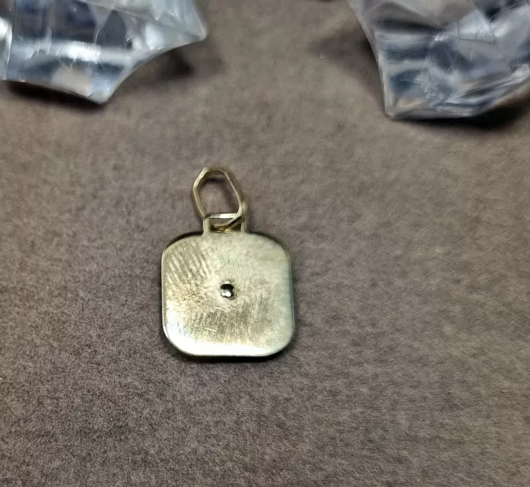 zloty-medalik-matka-boska-10g-585-motyw-129129-1781623