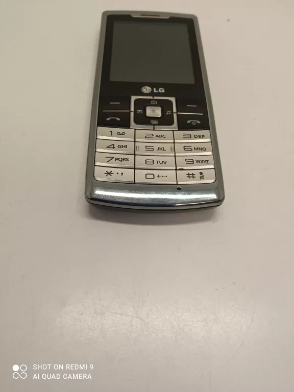 telefon-telefon-lg-s310-przekatna-ekranu-220