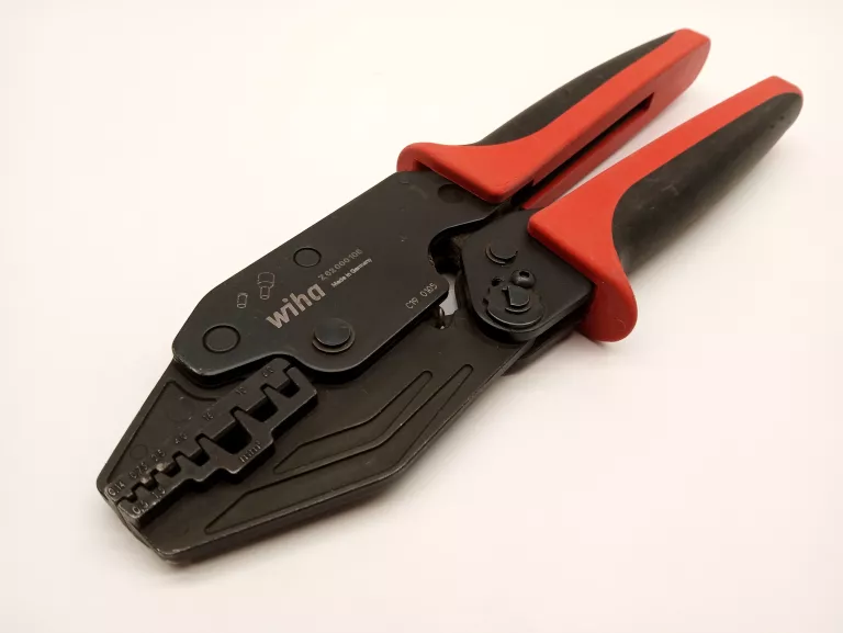 zaciskarka-do-przewodow-kabli-tulejek-wiha-ean-gtin-4010995338411