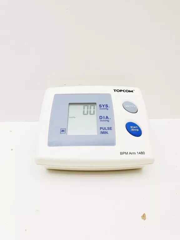 elektroniczny-cisnieniomierz-naramienny-omron-m2-essential-komplet-stan-11323-2