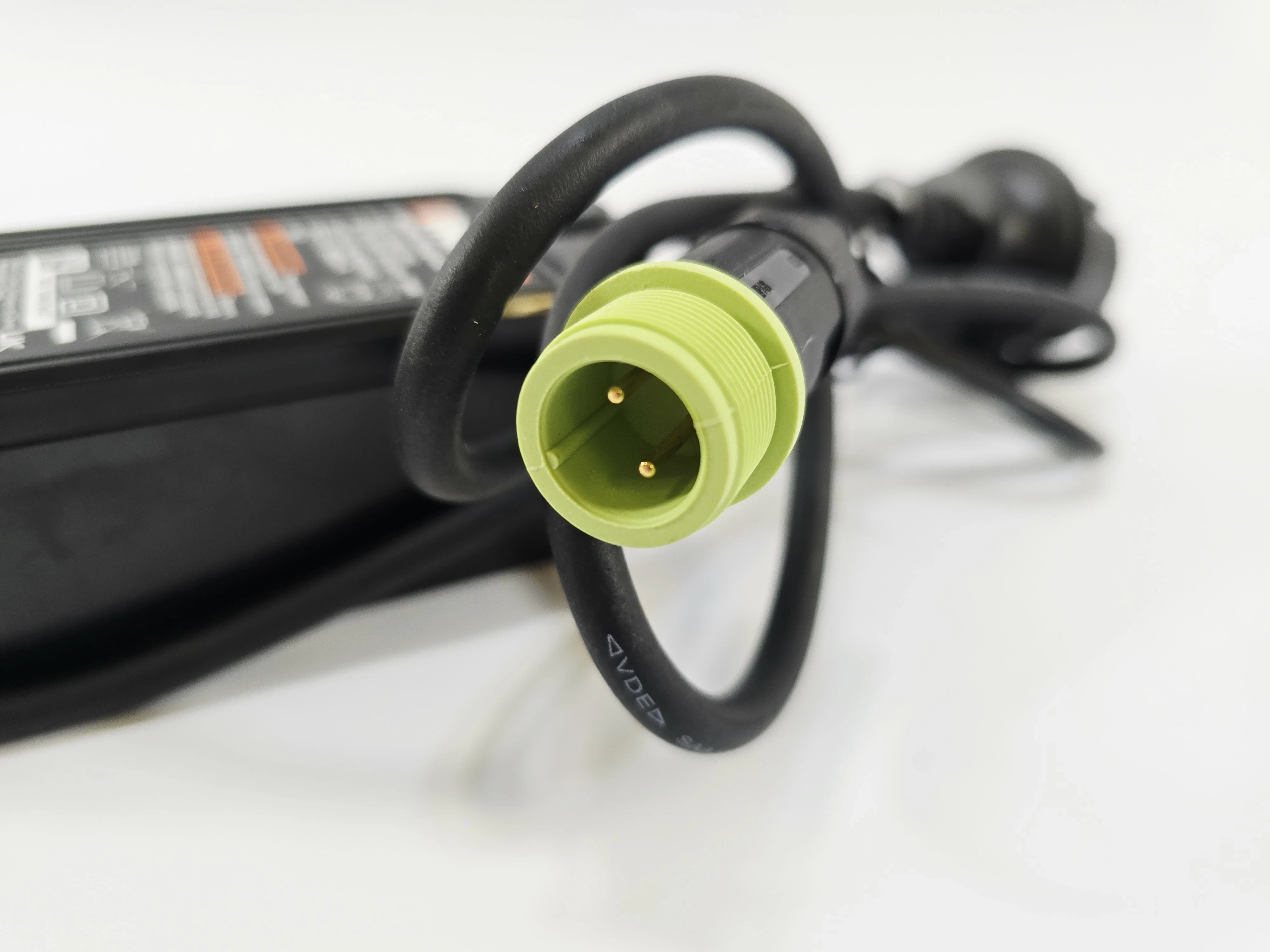 zasilaczladowarka-worx-wa37501-38w-20v-1500ma-ean-gtin-6924328371298