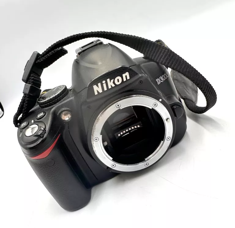 aparat-cyfrowy-lustrzanka-nikon-d3000-body-ladowarka-torba-rozmiar-matrycy-206882-228774