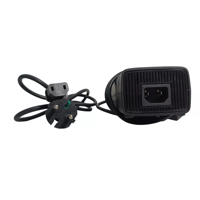 konsola-xbox-360-slim-1439-250gb-zasilacz-pad-najlepsza-cena-kolor-249512-1647413